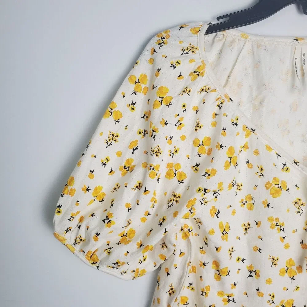 Anthropologie Ditsy Floral Puff Sleeve Cotton Crop Top Size XS